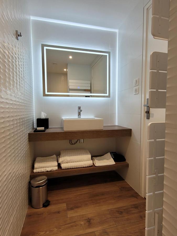 Lodges En Pierres Dorees Saint-Germain-Nuelles Екстер'єр фото