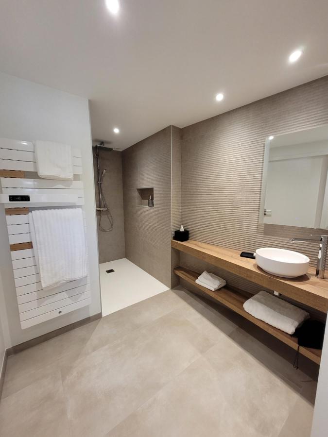 Lodges En Pierres Dorees Saint-Germain-Nuelles Екстер'єр фото