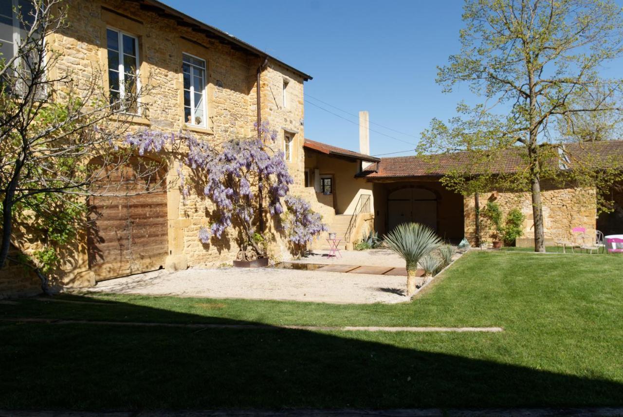 Lodges En Pierres Dorees Saint-Germain-Nuelles Екстер'єр фото